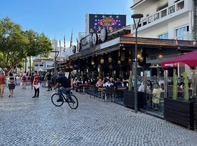 Pedro Samora Albergue Albufeira