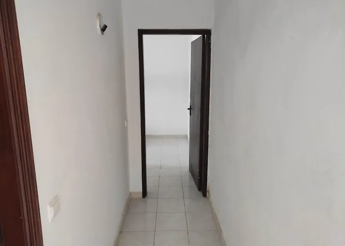 Pedro Samora Hostal Albufeira